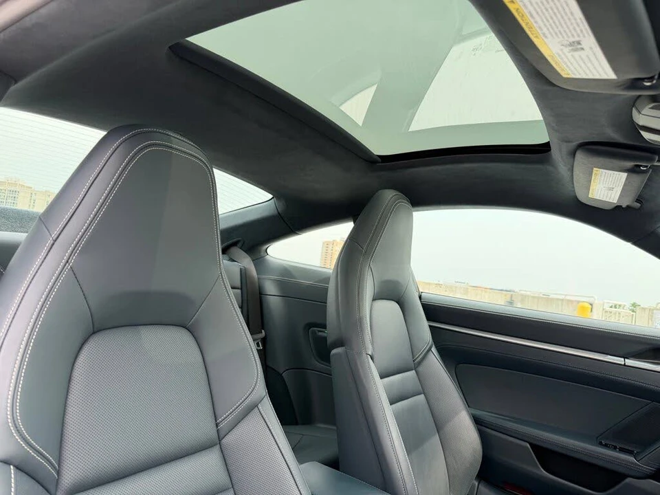 2024 Porsche 992 Carrera - Image 19 of 30