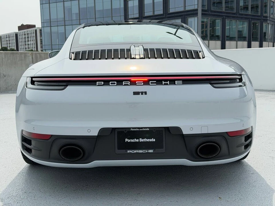 2024 Porsche 992 Carrera - Image 10 of 30