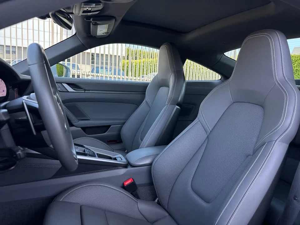 2024 Porsche 992 Carrera - Image 5 of 30