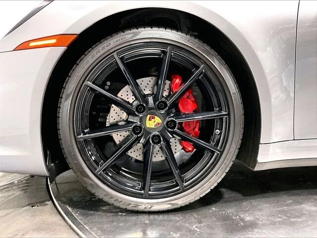2024 Porsche 992 Carrera - Image 12 of 31