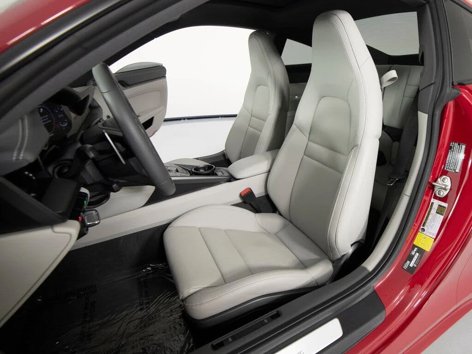 2024 Porsche 992 Carrera - Image 5 of 31