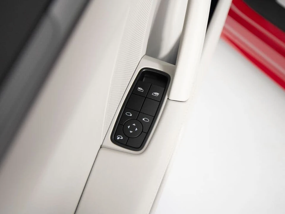 2024 Porsche 992 Carrera - Image 20 of 31