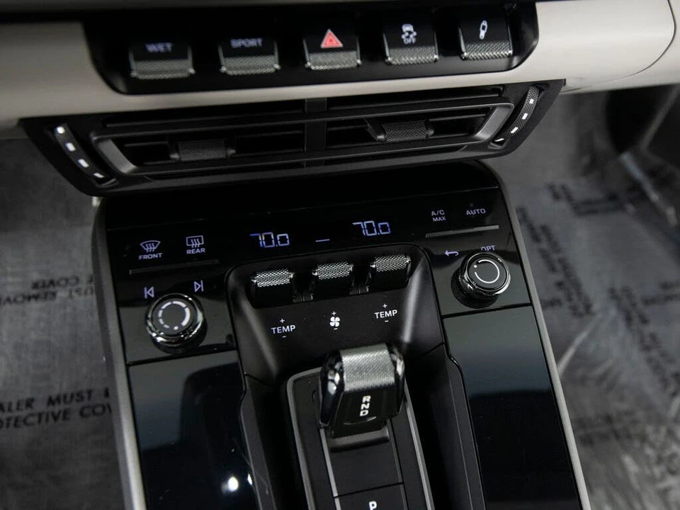 2024 Porsche 992 Carrera - Image 27 of 31