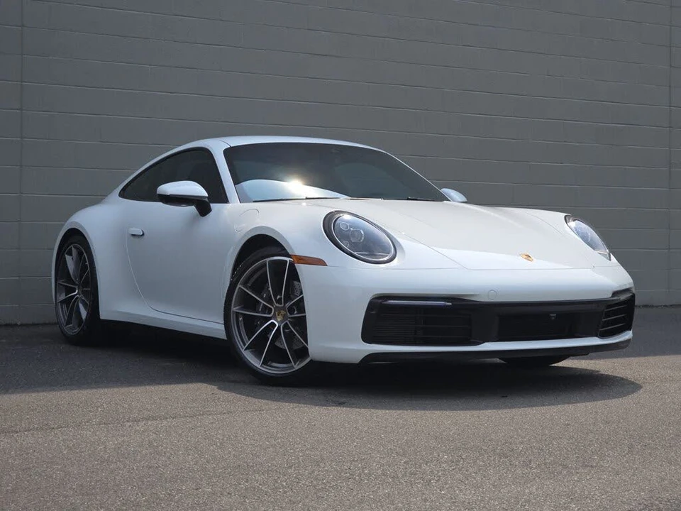 2024 Porsche 992 Carrera - Image 11 of 27