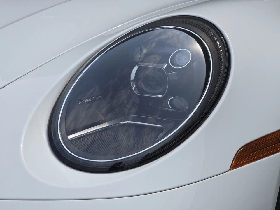 2024 Porsche 992 Carrera - Image 16 of 27