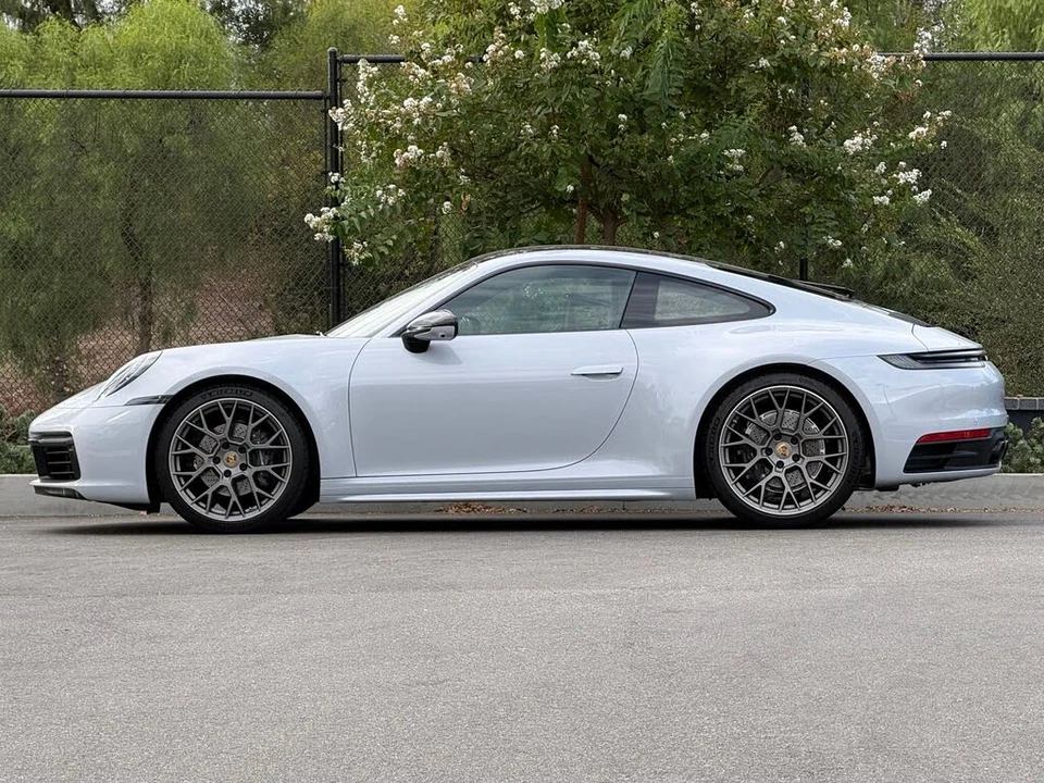 2024 Porsche 992 Carrera - Image 2 of 31