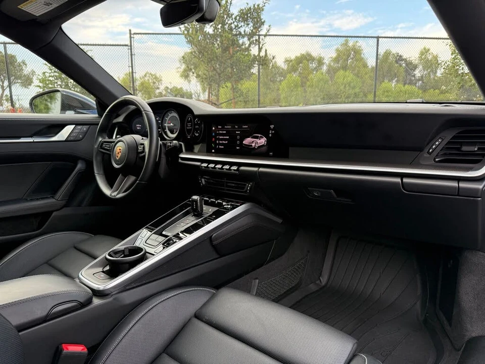 2024 Porsche 992 Carrera - Image 27 of 31
