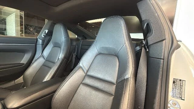 2024 Porsche 992 Carrera - Image 11 of 28