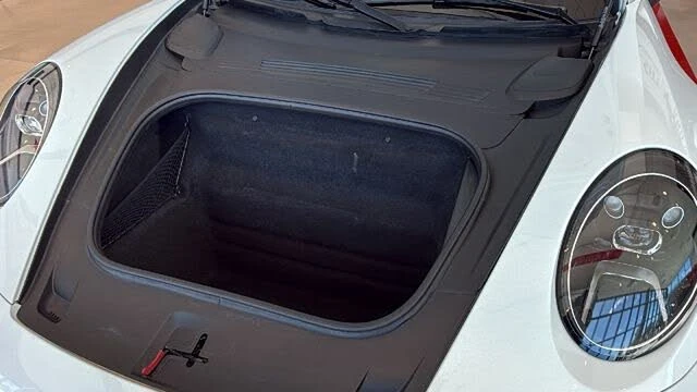 2024 Porsche 992 Carrera - Image 26 of 28
