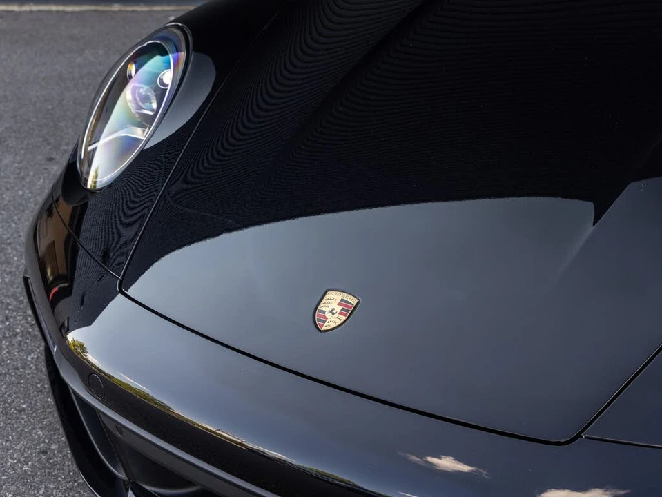 2024 Porsche 992 Carrera - Image 10 of 31