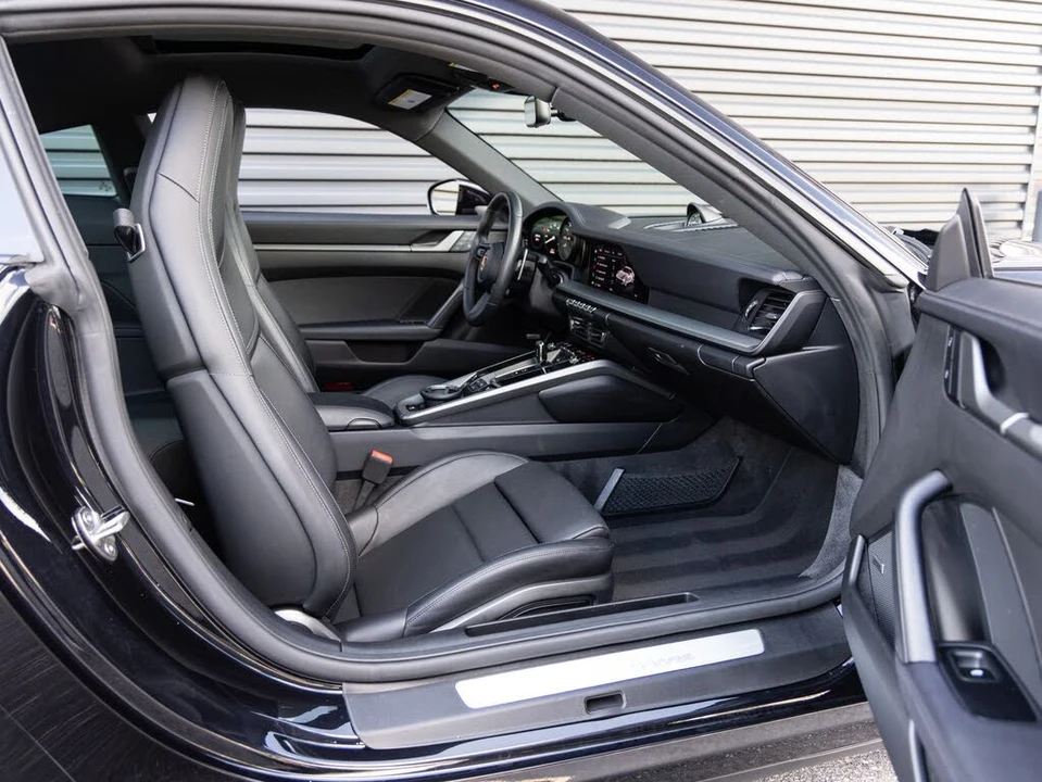 2024 Porsche 992 Carrera - Image 30 of 31