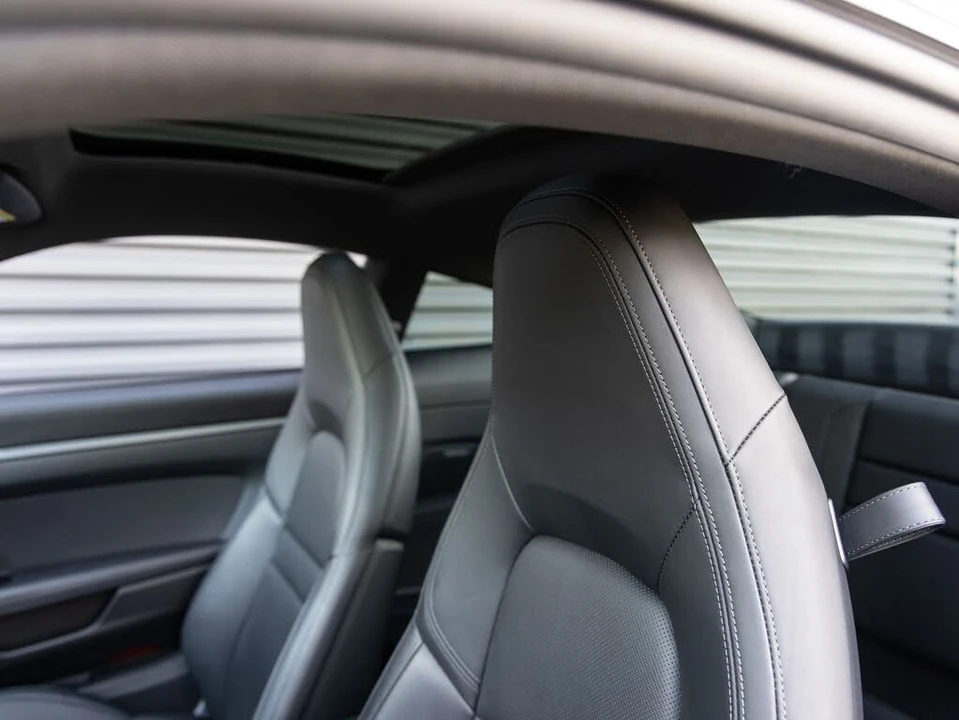 2024 Porsche 992 Carrera - Image 25 of 31
