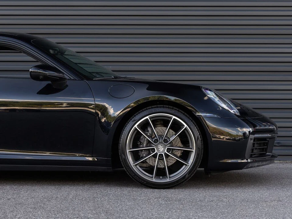 2024 Porsche 992 Carrera - Image 9 of 31
