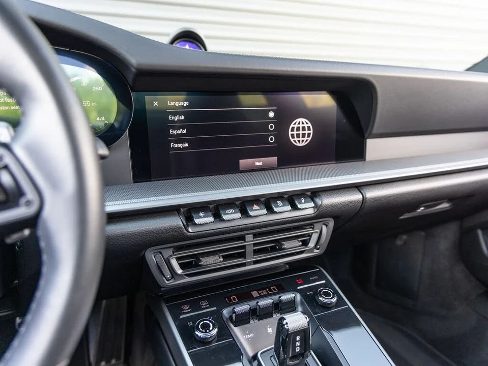 2024 Porsche 992 Carrera - Image 16 of 31