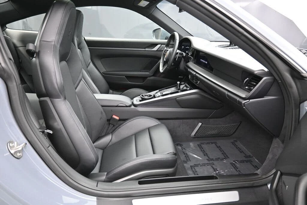 2024 Porsche 992 Carrera - Image 29 of 31