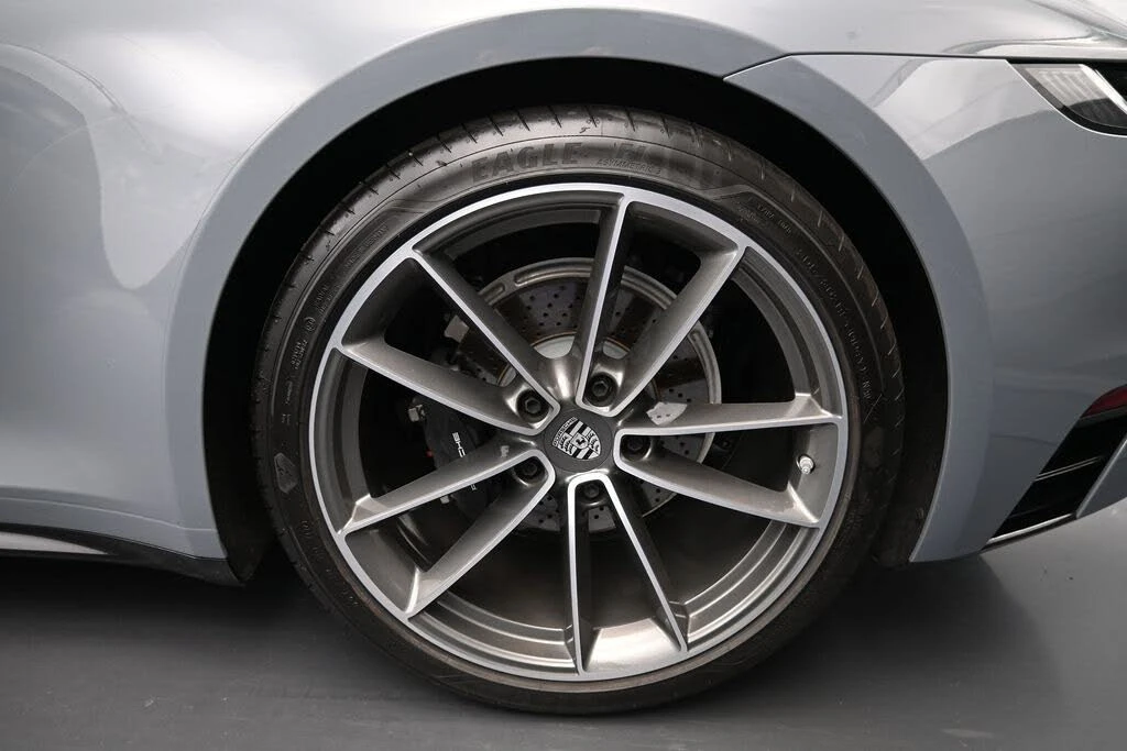 2024 Porsche 992 Carrera - Image 26 of 31