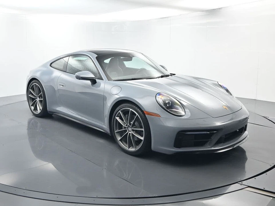 2024 Porsche 992 Carrera - Image 17 of 31