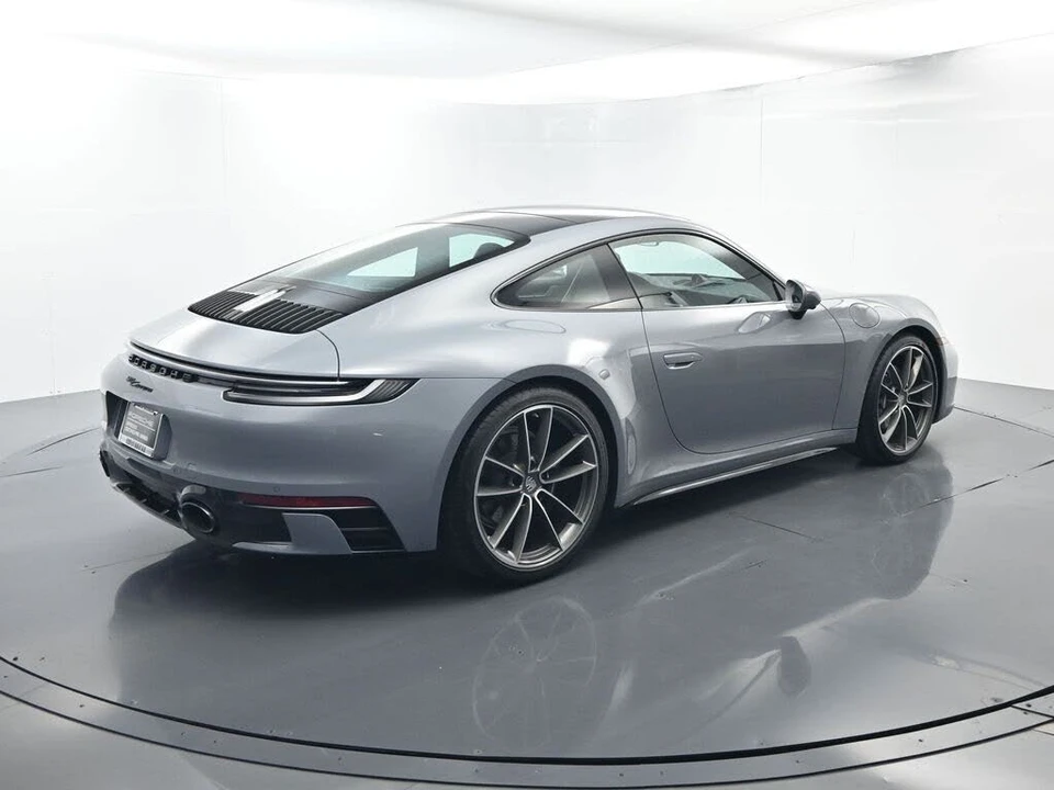 2024 Porsche 992 Carrera - Image 15 of 31