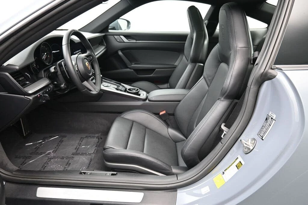 2024 Porsche 992 Carrera - Image 25 of 31
