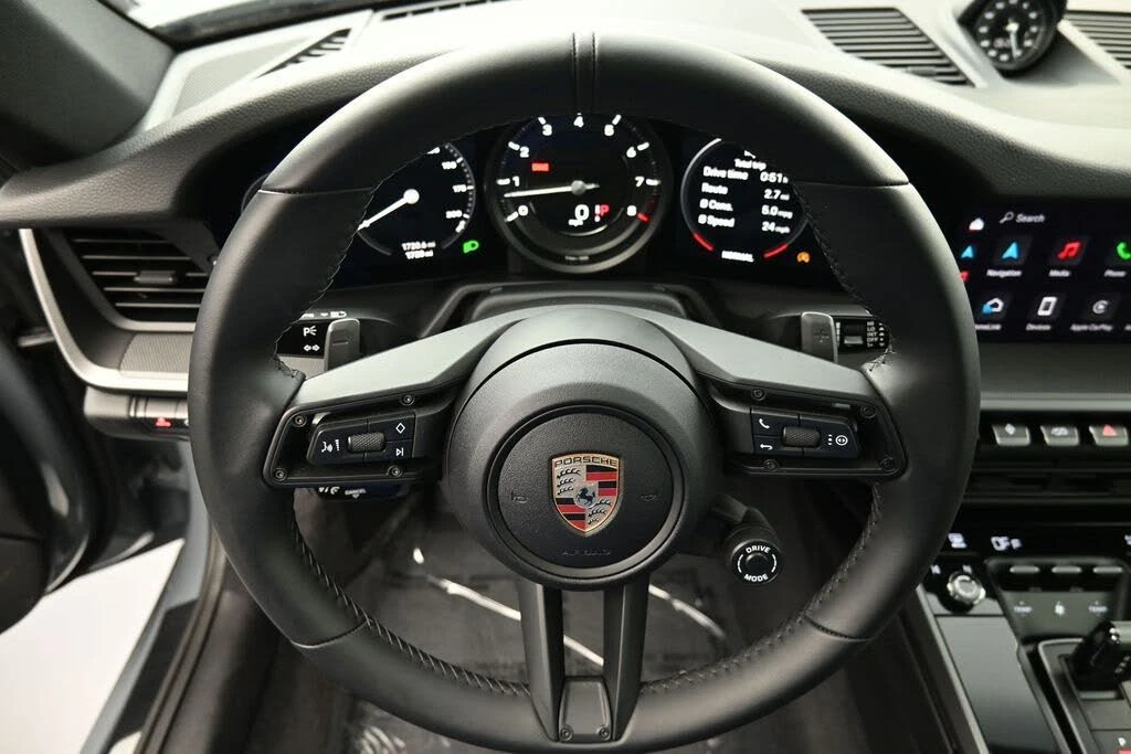 2024 Porsche 992 Carrera - Image 7 of 31