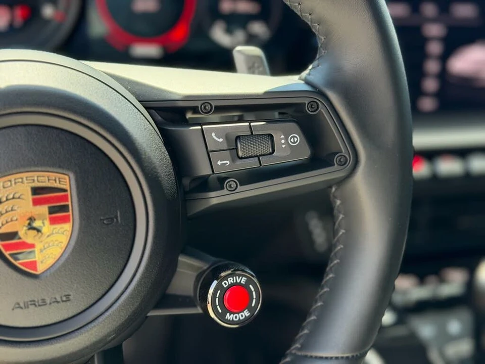 2024 Porsche 992 Carrera - Image 13 of 29
