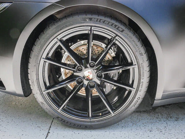 2024 Porsche 992 Carrera - Image 13 of 31