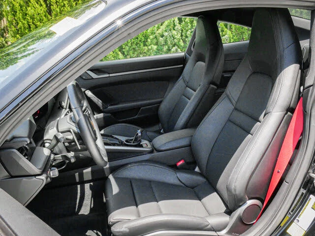 2024 Porsche 992 Carrera - Image 16 of 31