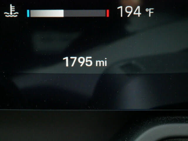 2024 Porsche 992 Carrera - Image 22 of 31