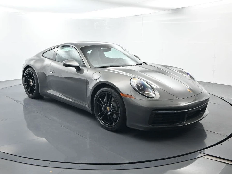 2024 Porsche 992 Carrera - Image 17 of 31