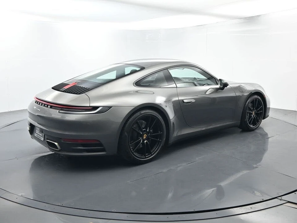 2024 Porsche 992 Carrera - Image 15 of 31