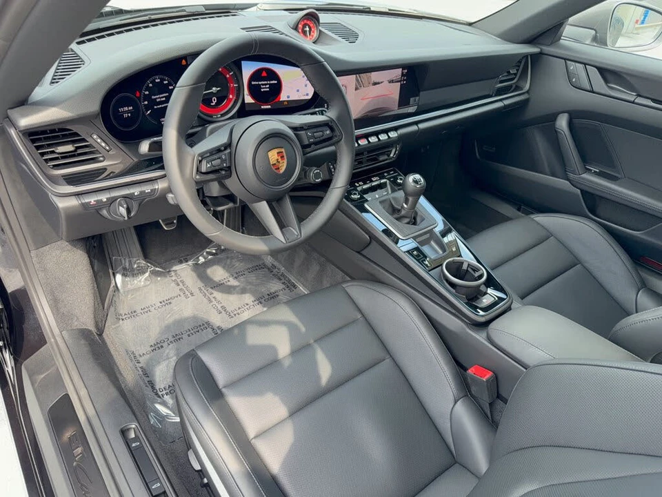 2024 Porsche 992 Carrera - Image 4 of 31