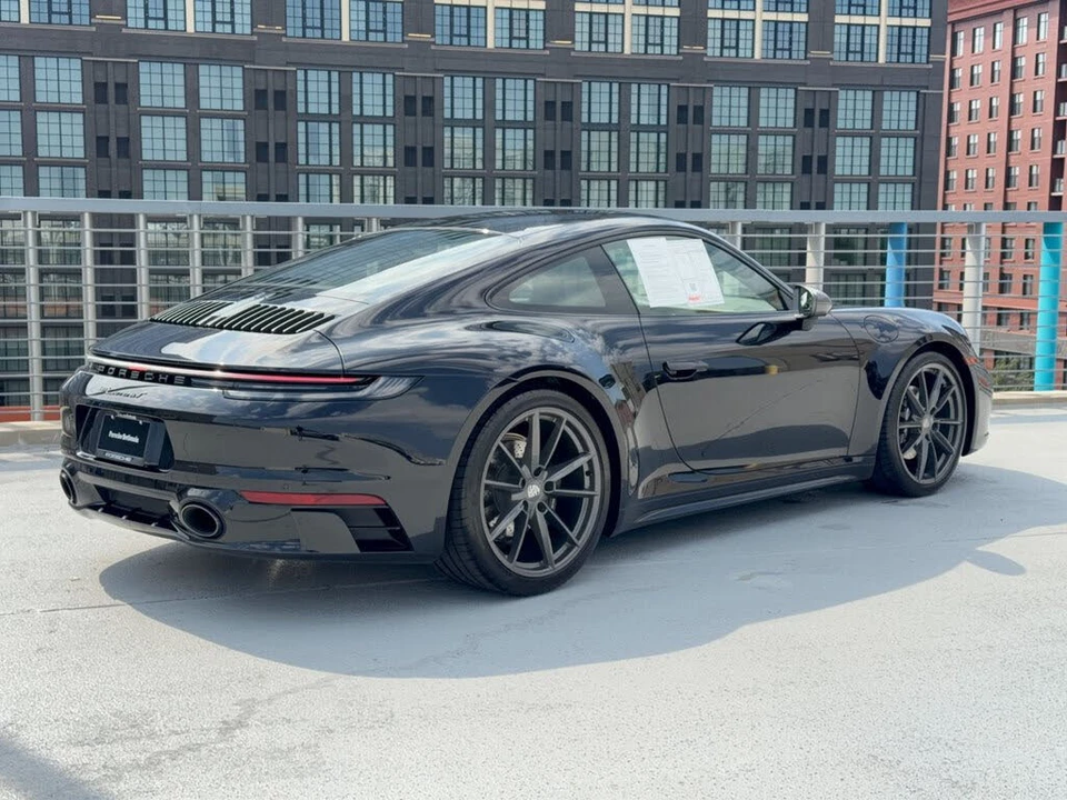 2024 Porsche 992 Carrera - Image 9 of 31
