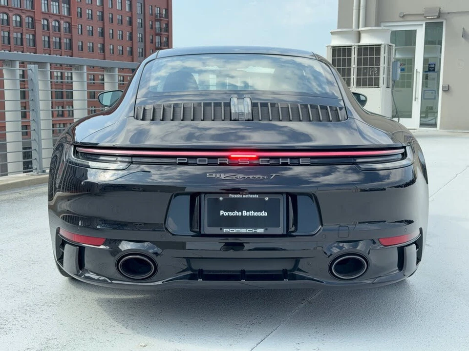 2024 Porsche 992 Carrera - Image 11 of 31