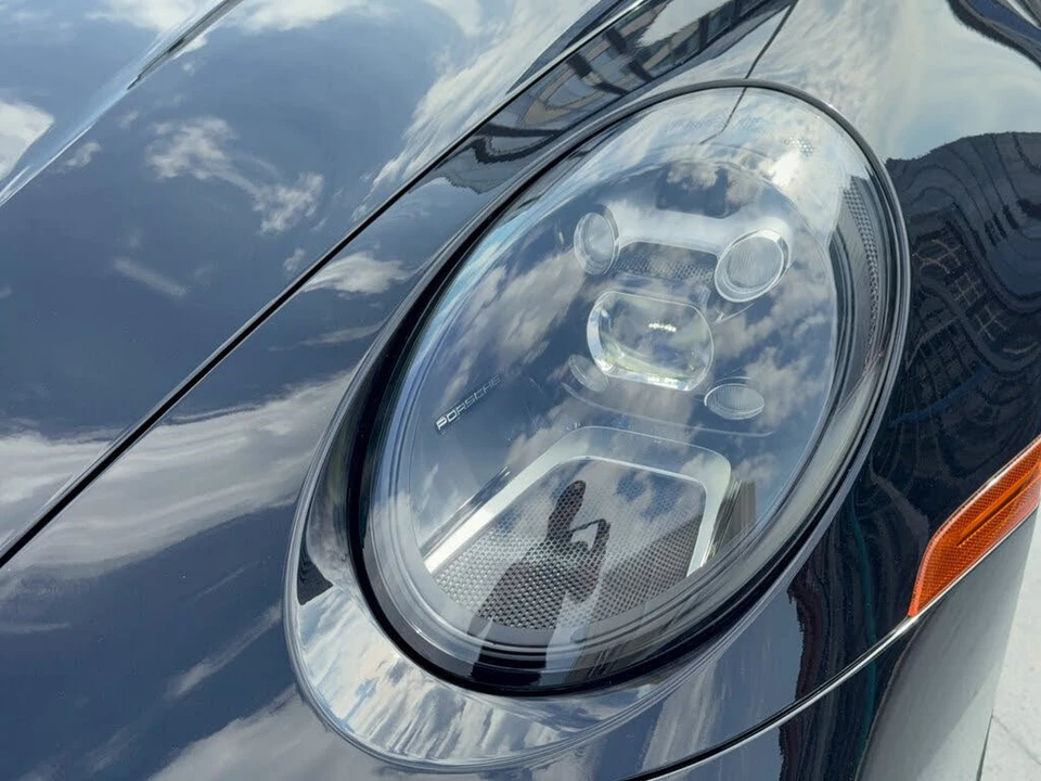 2024 Porsche 992 Carrera - Image 12 of 31