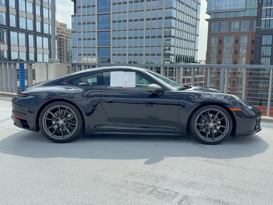 2024 Porsche 992 Carrera - Image 8 of 31
