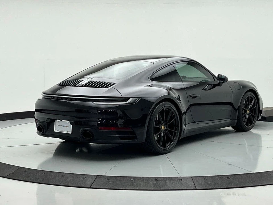 2024 Porsche 992 Carrera - Image 9 of 31