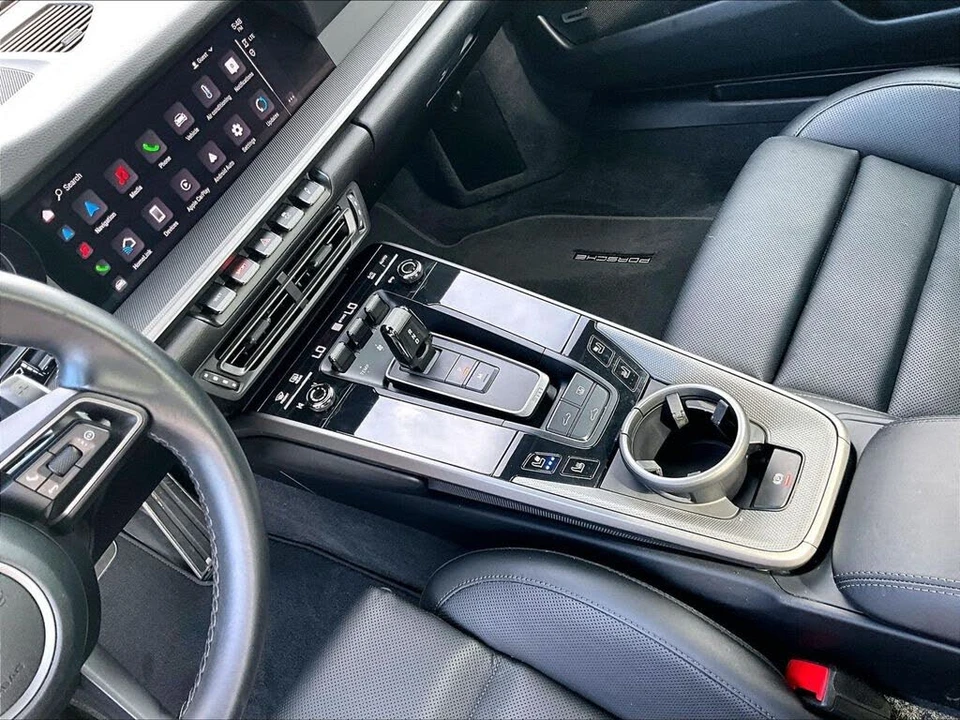 2024 Porsche 992 Carrera - Image 17 of 26