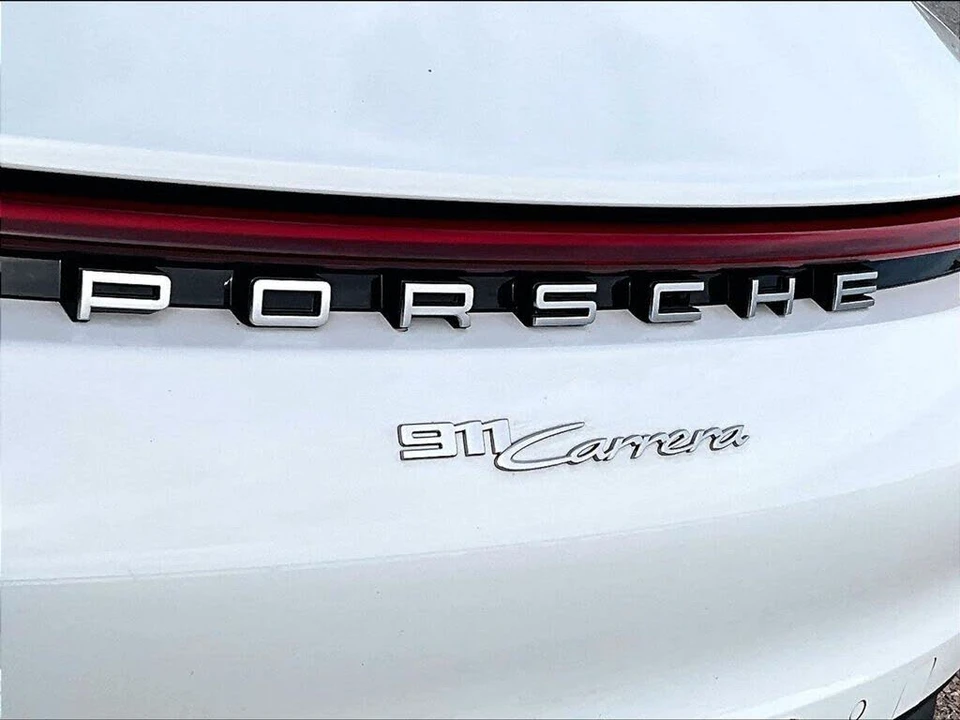 2024 Porsche 992 Carrera - Image 22 of 26