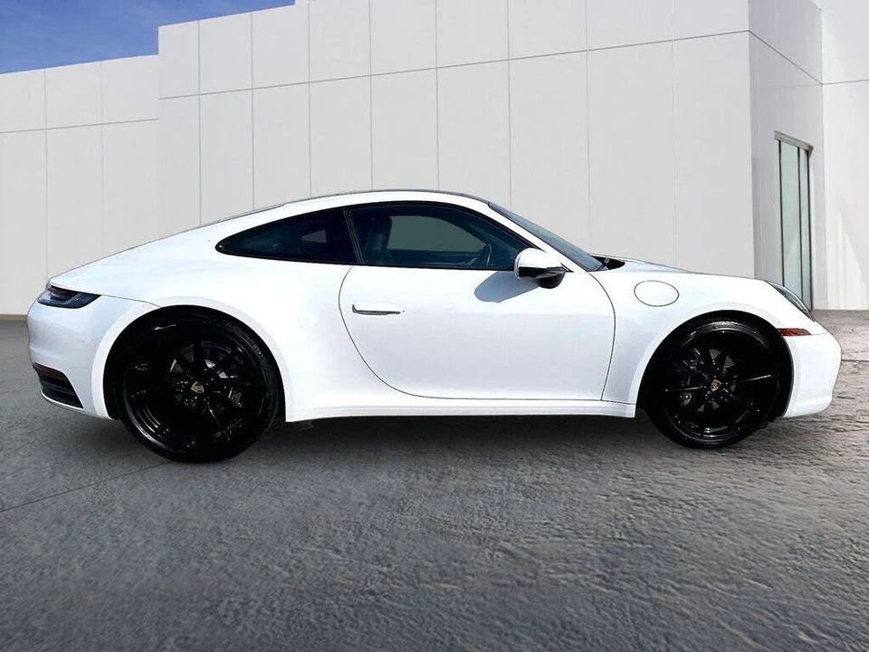 2024 Porsche 992 Carrera - Image 8 of 26