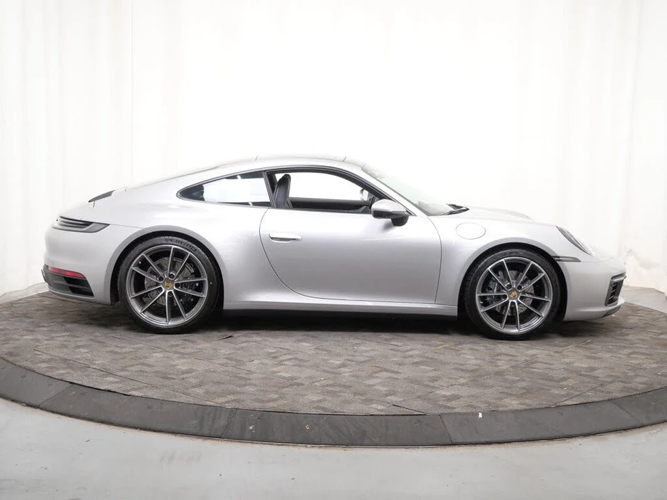 2024 Porsche 992 Carrera - Image 8 of 27