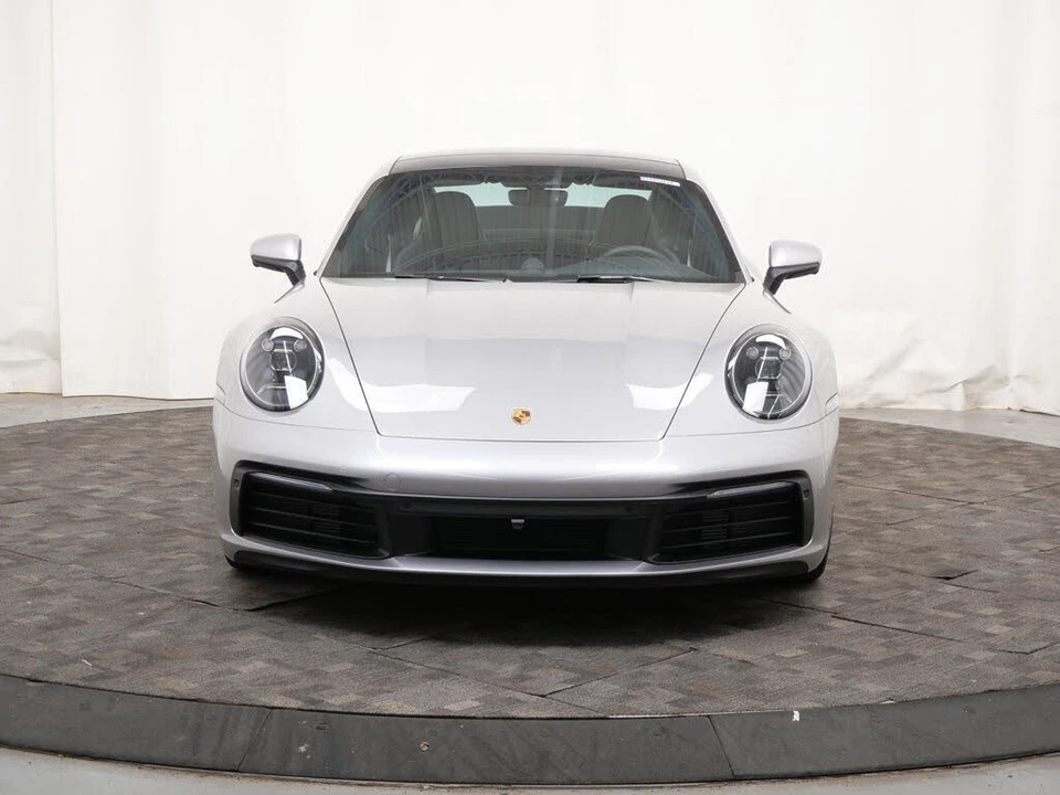 2024 Porsche 992 Carrera - Image 10 of 27
