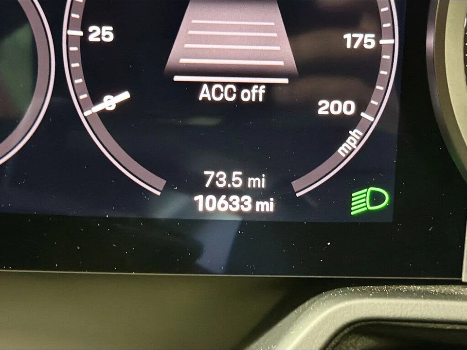 2024 Porsche 992 Carrera - Image 12 of 30