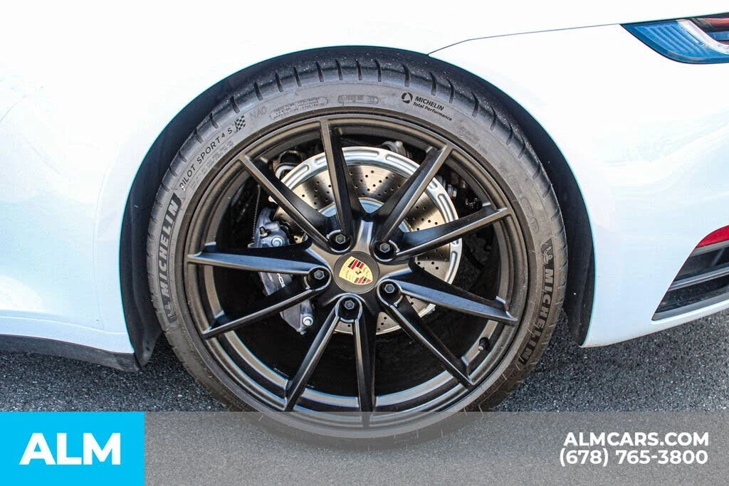 2024 Porsche 992 Carrera - Image 15 of 31