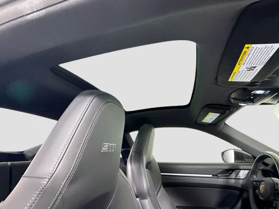 2024 Porsche 992 Carrera - Image 18 of 31