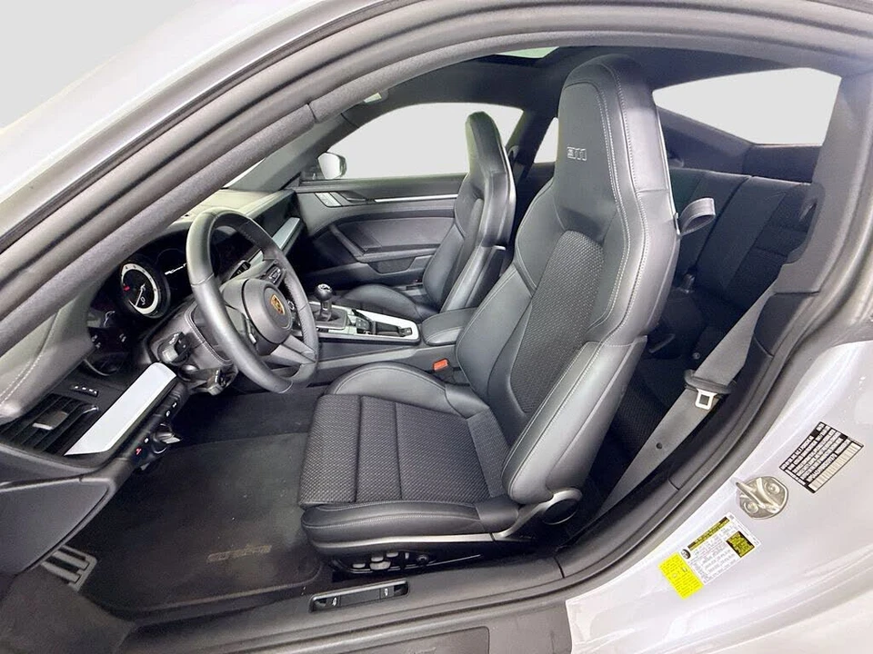 2024 Porsche 992 Carrera - Image 19 of 31