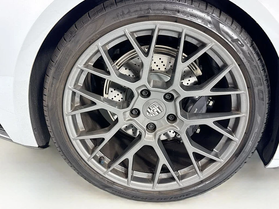 2024 Porsche 992 Carrera - Image 30 of 31