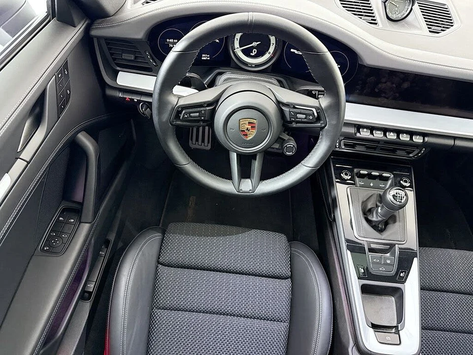 2024 Porsche 992 Carrera - Image 10 of 31