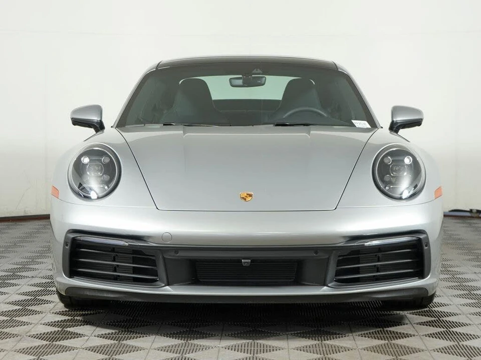 2024 Porsche 992 Carrera - Image 10 of 31