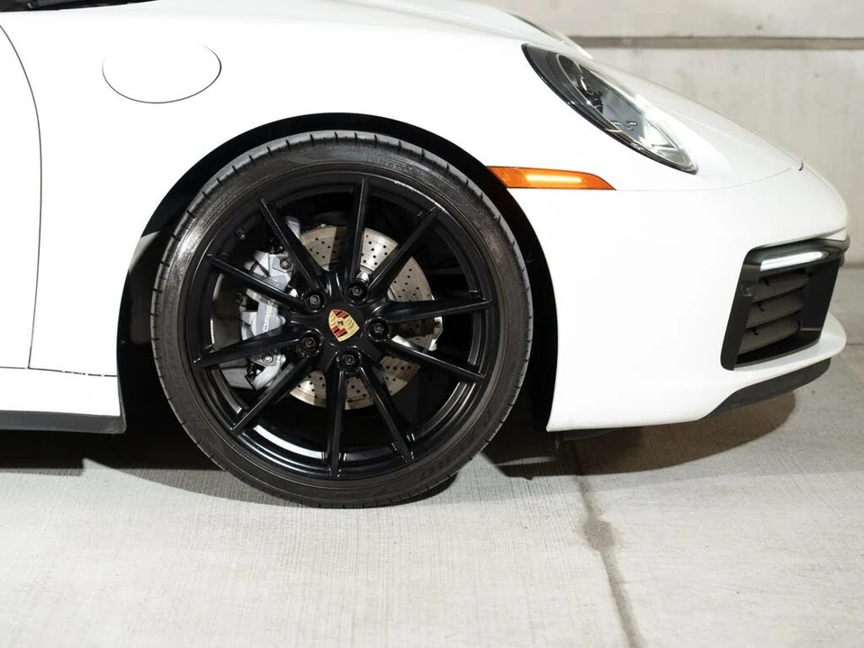 2024 Porsche 992 Carrera - Image 11 of 25