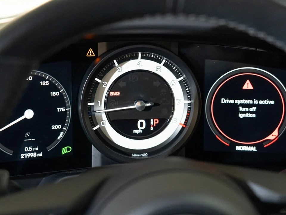 2024 Porsche 992 Carrera - Image 19 of 25